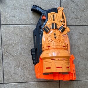 Nerf The judge Black and Orange Action Blaster